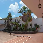 Апартаменты Simon And Ami Aparments *