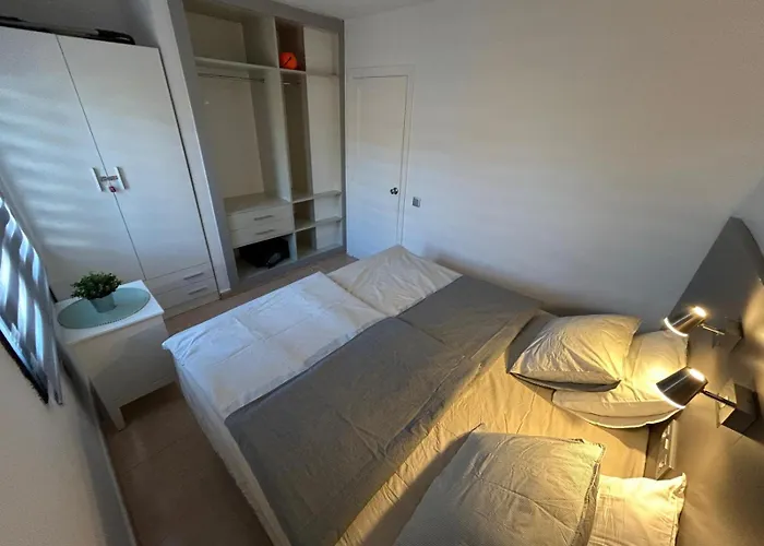 Simon And Ami Aparments 아파트