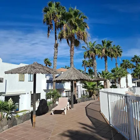 Simon And Ami Aparments شقة *