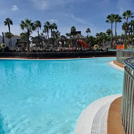 Simon And Ami Aparments شقة *