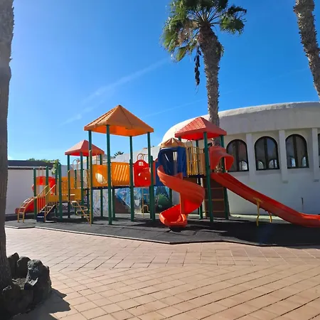 Simon And Ami Aparments Corralejo