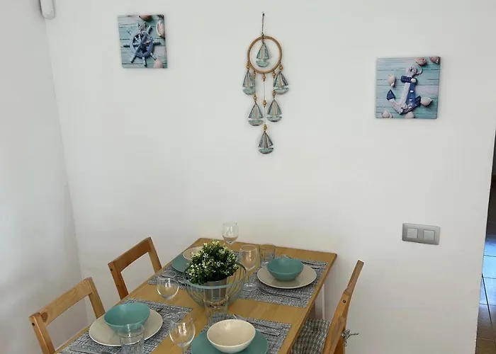 Simon And Ami Aparments 公寓